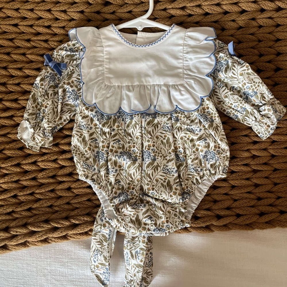 Sophie and Lucas NWT Autumn Harvest bubble